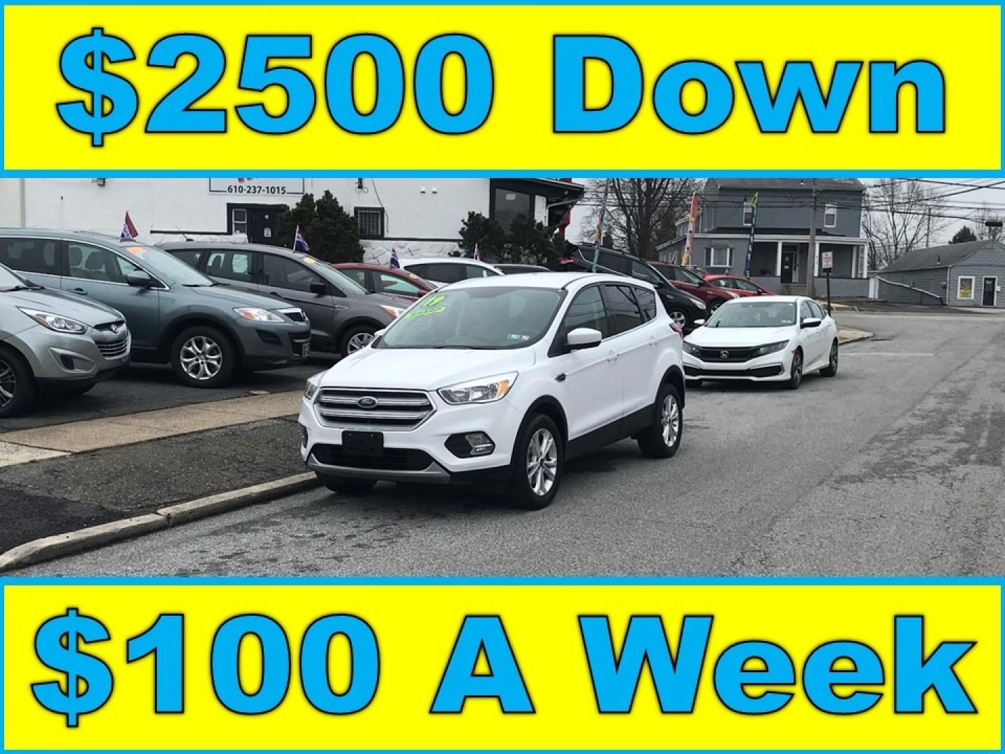 2019 White /Gray Ford Escape SE (1FMCU9GDXKU) with an 1.5 V4 engine, Automatic transmission, located at 577 Chester Pike, Prospect Park, PA, 19076, (610) 237-1015, 39.886154, -75.302338 - Photo#0